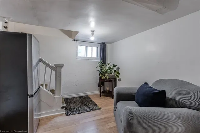 Additional image 34 of 49 Tisdale St
