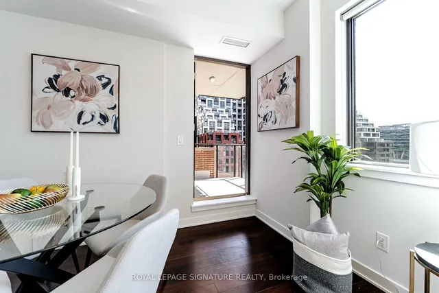 Additional image 25 of 400 Wellington St Unit 908