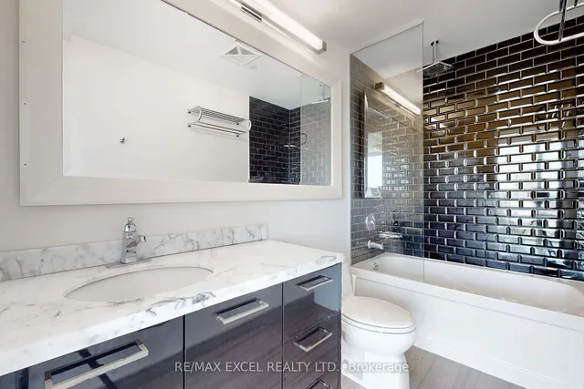 Additional image 17 of 90 Park Lawn Rd Unit 2608