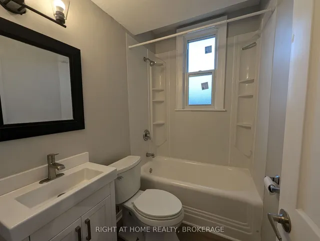 Additional image 20 of 113 Wellington St