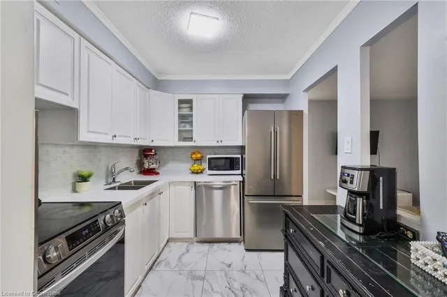 Additional image 17 of 975 Warwick Crt Unit 1107