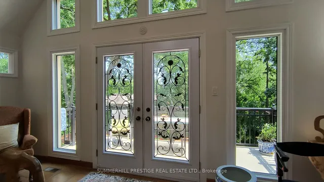 Additional image 4 of 4657 Dundas St