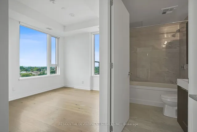 Additional image 18 of 3100 Keele St Unit 819