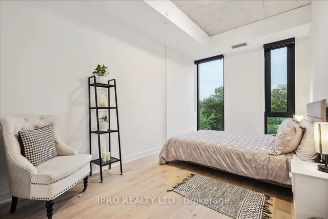 Additional image 20 of 2720 Dundas St Unit 201