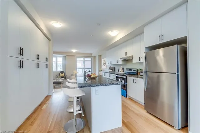 Additional image 3 of 2086 Fairmont Common