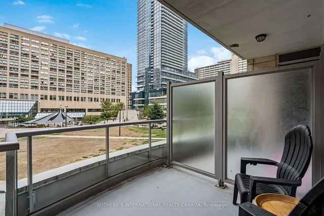 Additional image 28 of 761 Bay St Unit TH01