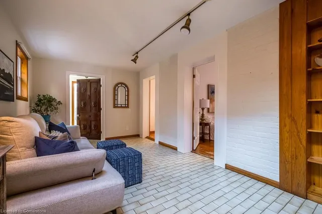 Additional image 25 of 218 Bay St