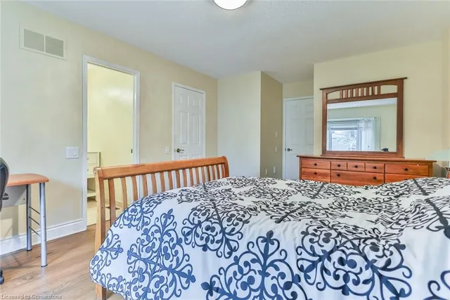 Additional image 15 of 214 Silverbirch Blvd