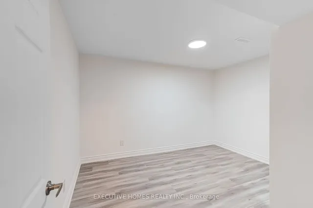 Additional image 31 of 830 Fourth Line