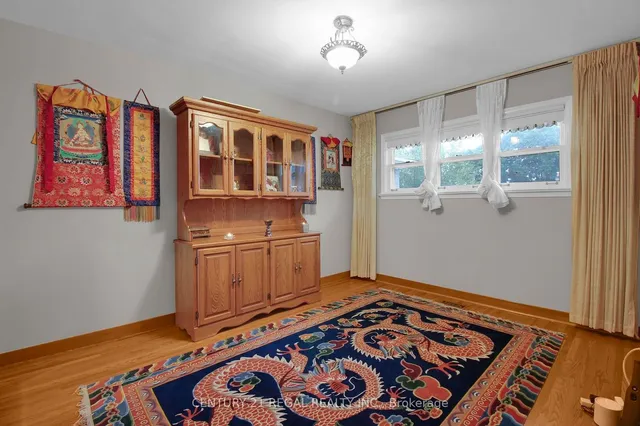 Additional image 15 of 63 Poynter Dr