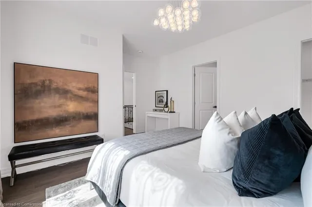 Additional image 20 of 18 Legacy Lane