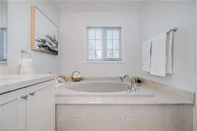 Additional image 23 of 2105 BERWICK Dr Unit 7