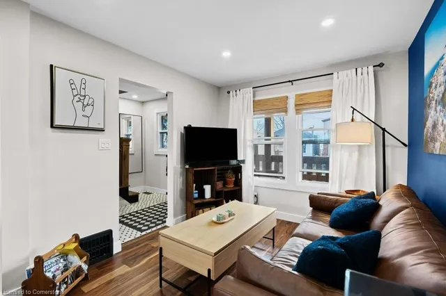 Additional image 8 of 163 Cameron Ave