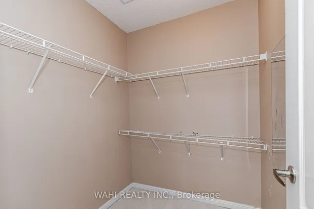 Additional image 21 of 907 Zelinsky Cres