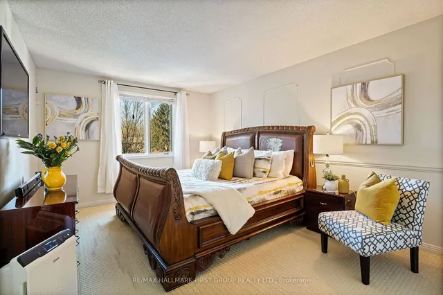 Additional image 16 of 12 Portal Crt