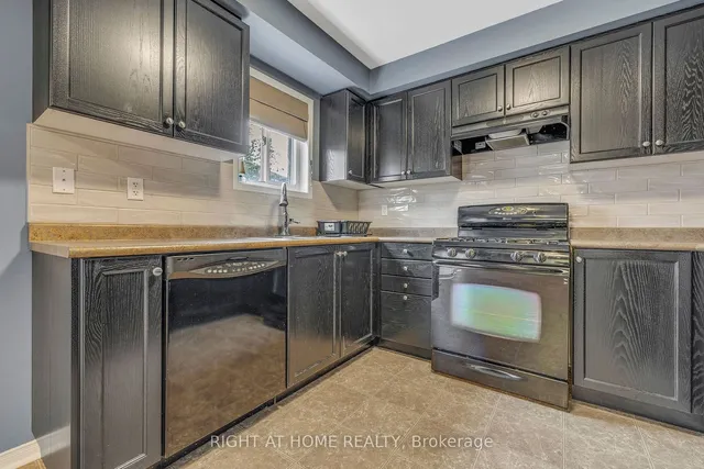 Additional image 14 of 80 Powell Dr