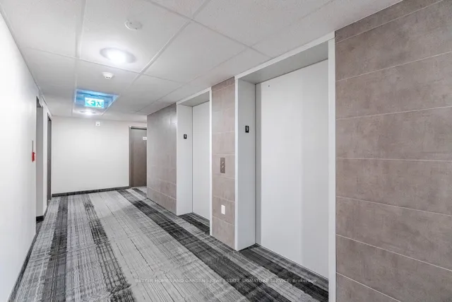 Additional image 31 of 716 Main St Unit 911