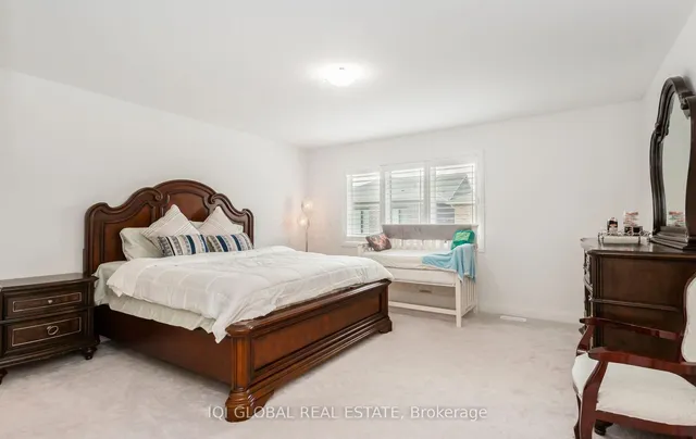 Additional image 17 of 1736 Thames Circ