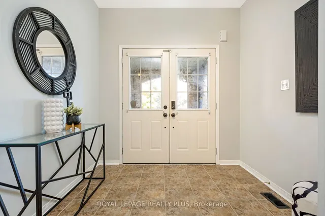 Additional image 6 of 592 Lott Cres