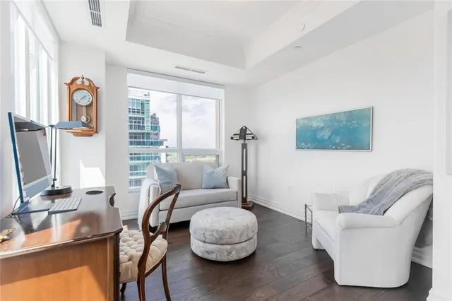 Additional image 26 of 2060 LAKESHORE Rd Unit 1401