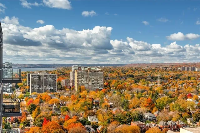 Additional image 7 of 2007 James St Unit 2201