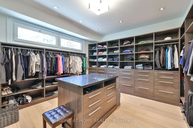 Additional image 19 of 179 Old Yonge St