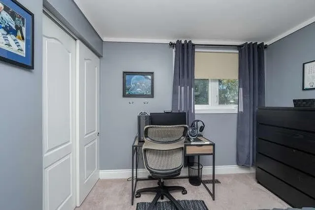 Additional image 25 of 1523 RUSHOLME Cres