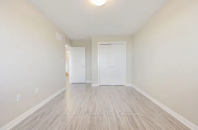 Additional image 28 of 114 Laguna Village Cres