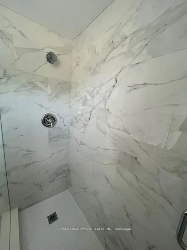 Additional image 16 of 1759 King St Unit 15