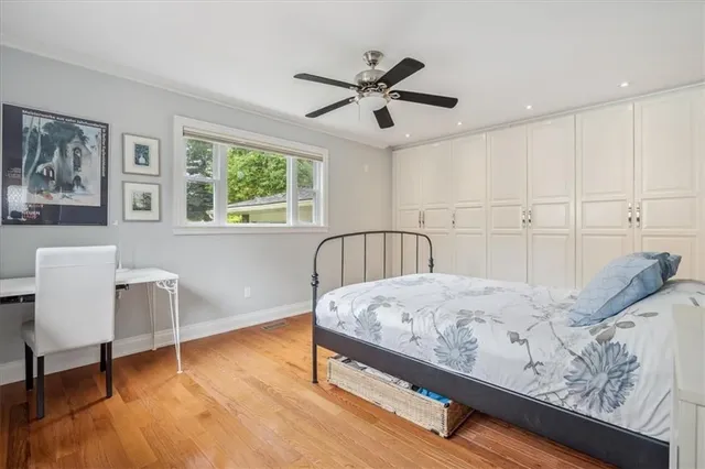 Additional image 14 of 971 BOOTHMAN Ave