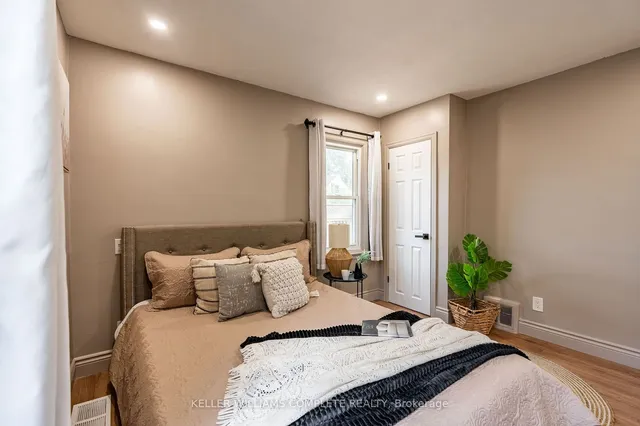 Additional image 13 of 207 East 33rd St