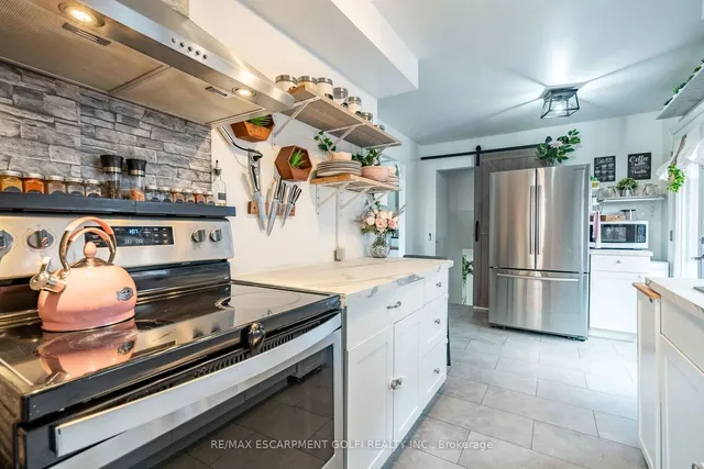 Additional image 6 of 51 LEGGETT Cres