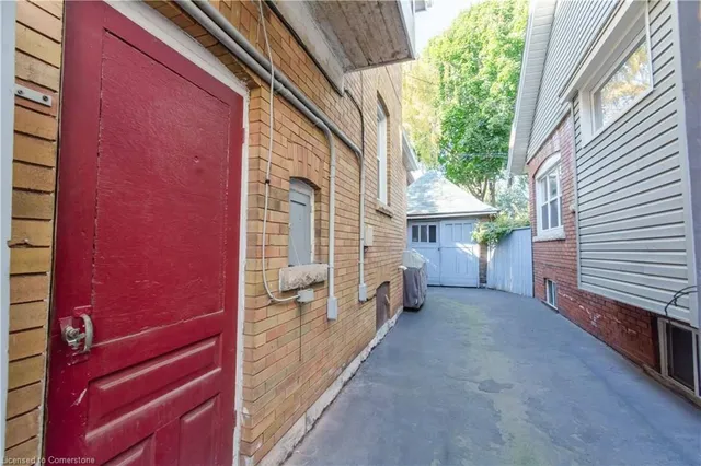 Additional image 32 of 24 Burris St