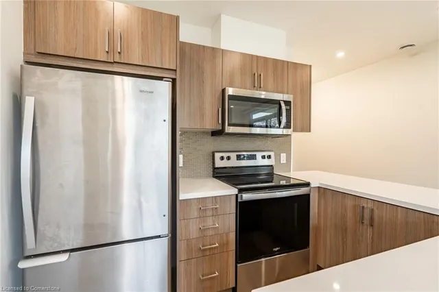 Additional image 9 of 467 Charlton Ave Unit 308