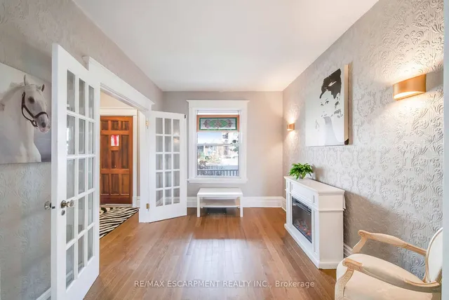 Additional image 3 of 21 Sunset Ave