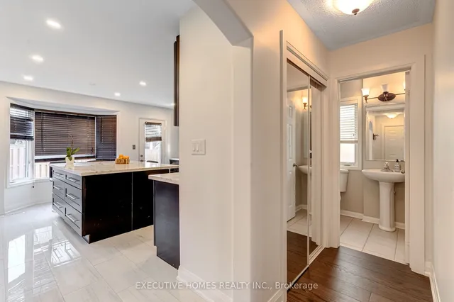 Additional image 16 of 830 Fourth Line