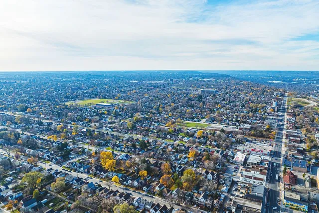 Additional image 33 of 189 Crockett St