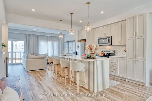 Additional image 17 of 187 Wilson St Unit 7