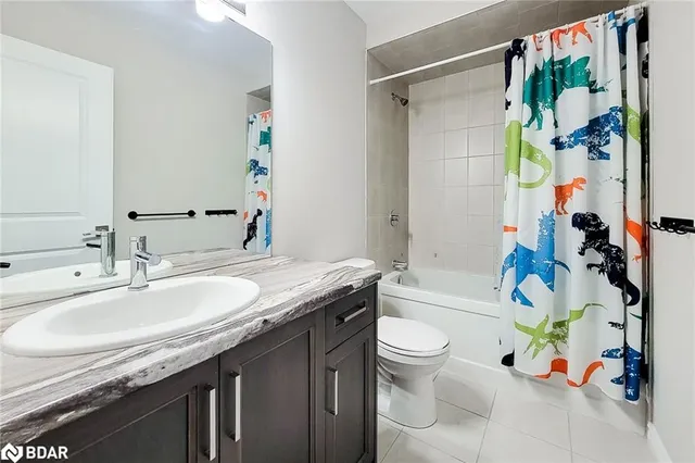 Additional image 18 of 445 Ontario Street South St Unit 2