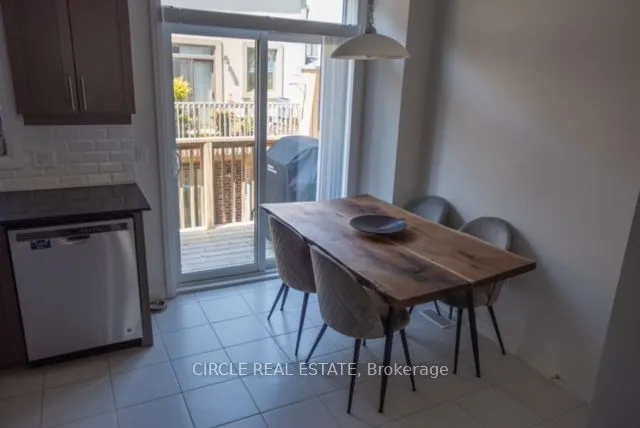 Additional image 8 of 4 Could Lane