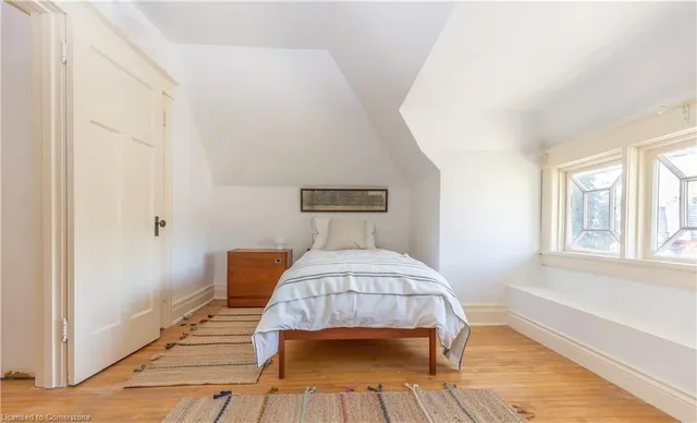 Additional image 23 of 31 St Clair Ave