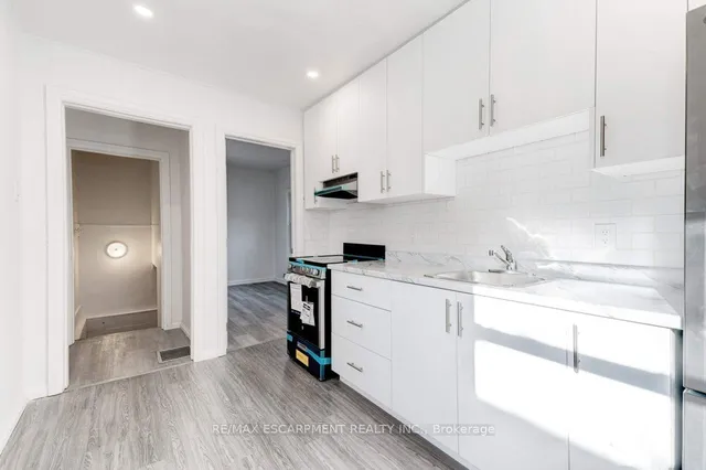 Additional image 9 of 453 Paling Ave