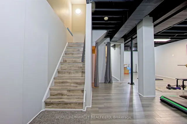 Additional image 21 of 157 Cinrickbar Dr