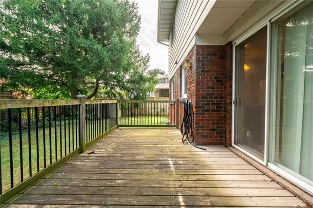 Additional image 40 of 555 LETITIA Crt