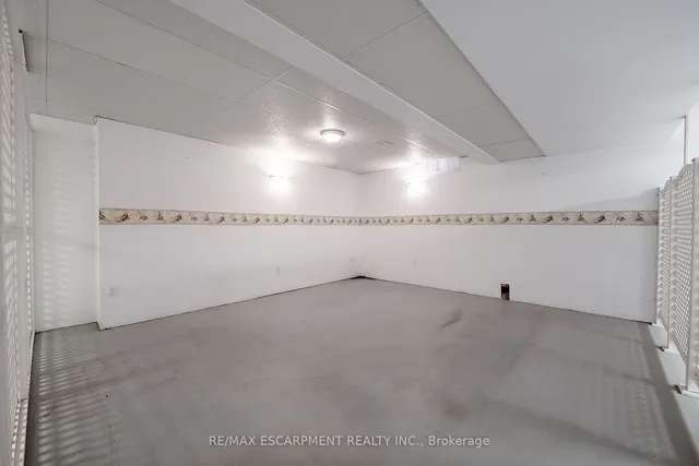 Additional image 36 of 81 Valridge Dr Unit 8