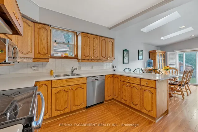 Additional image 15 of 67 Galbraith Dr