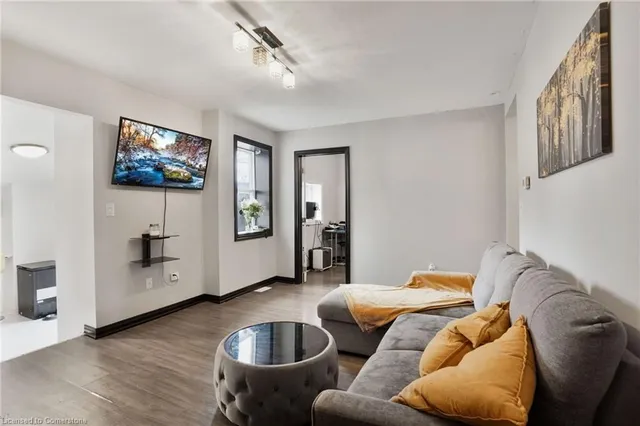 Additional image 8 of 145 Cathcart St