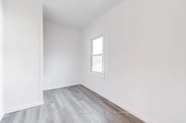 Additional image 13 of 453 Paling Ave