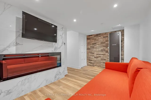 Additional image 21 of 46 Borers Creek Circ