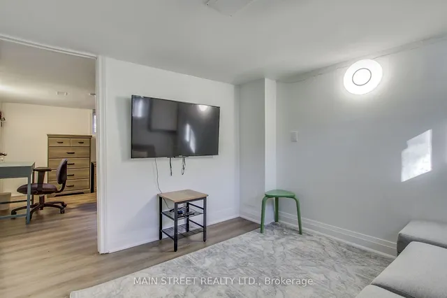 Additional image 32 of 19 Beaucourt Rd